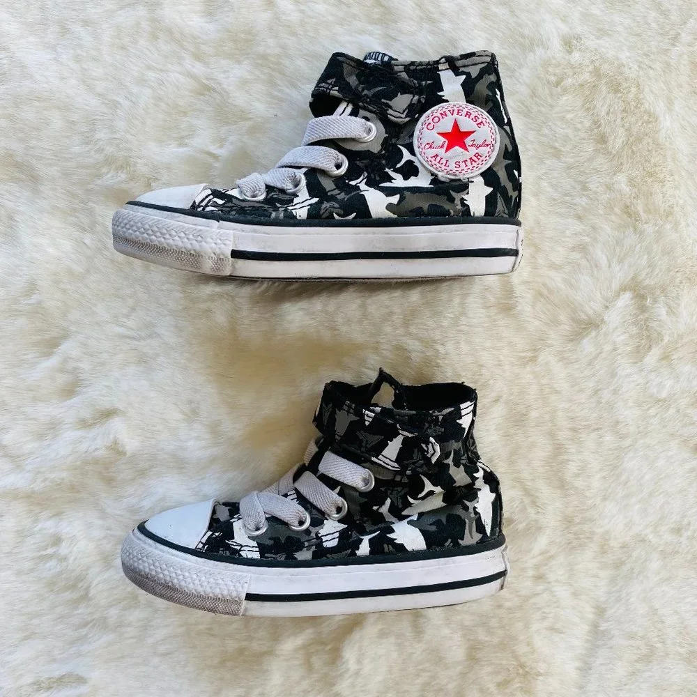 Converse Chuck Taylor All Star Hi-Top Toddler Sneakers Shark Pattern size 5
